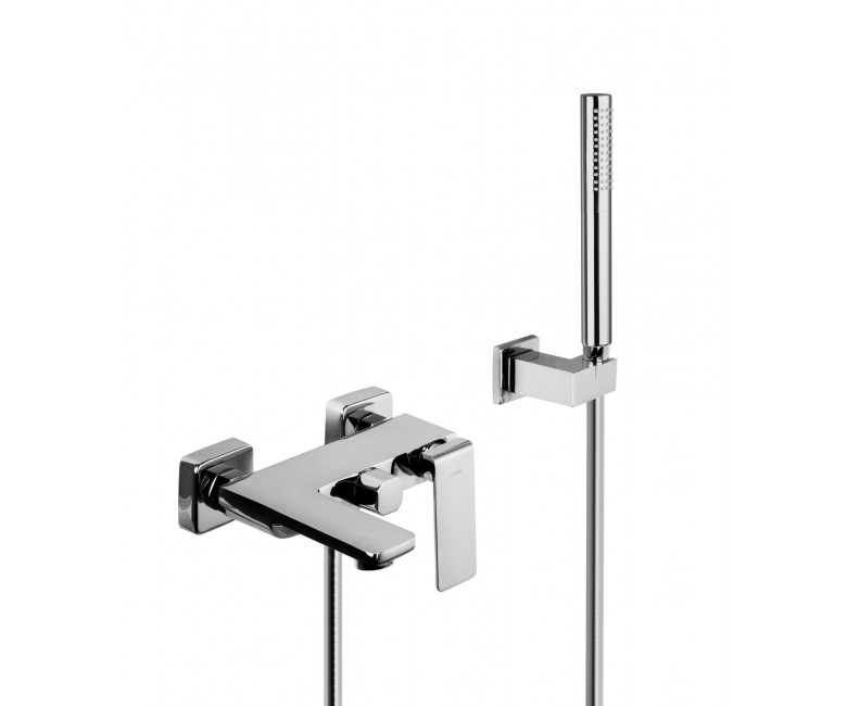 Смеситель для ванны и душа CORSAN TRINO CHROME настенный с изливом CORSAN  CMZ055CH CMZ055CH