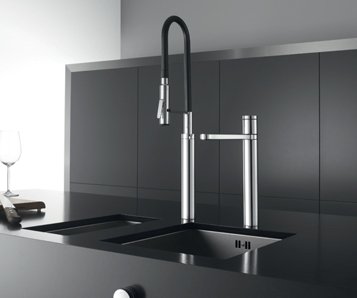 Смеситель электронный  ONO TOUCH LIGHT PRO 115.0308.220:Фото 2