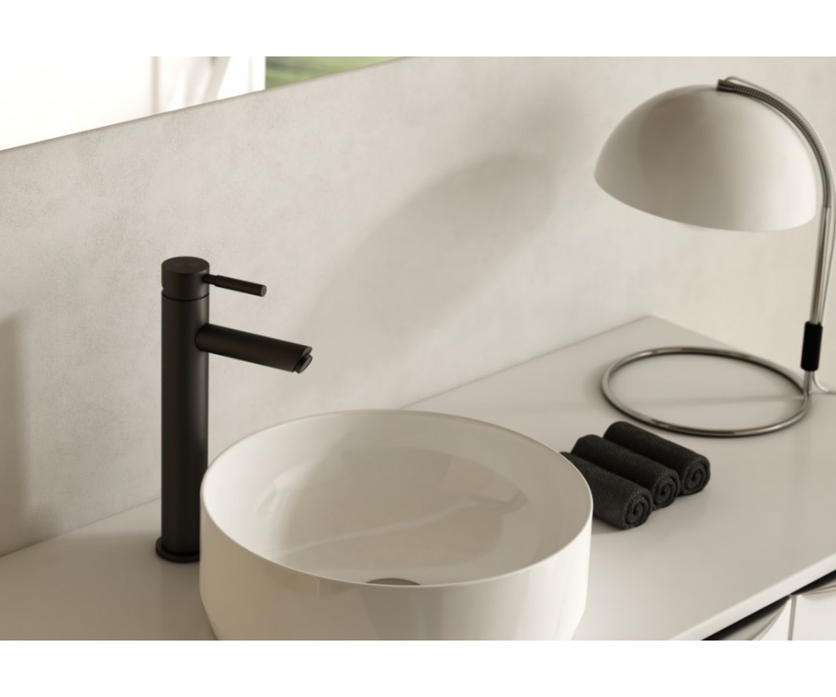Смеситель для раковины (умывальника) KOHLMAN ROXIN BLACK высокий  QB170RB:Фото 2