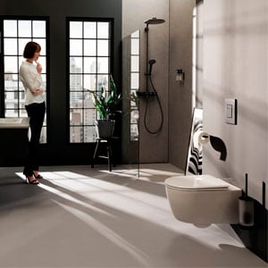 Новинка від GROHE: змішувачі для ванни в чорному оксамиті